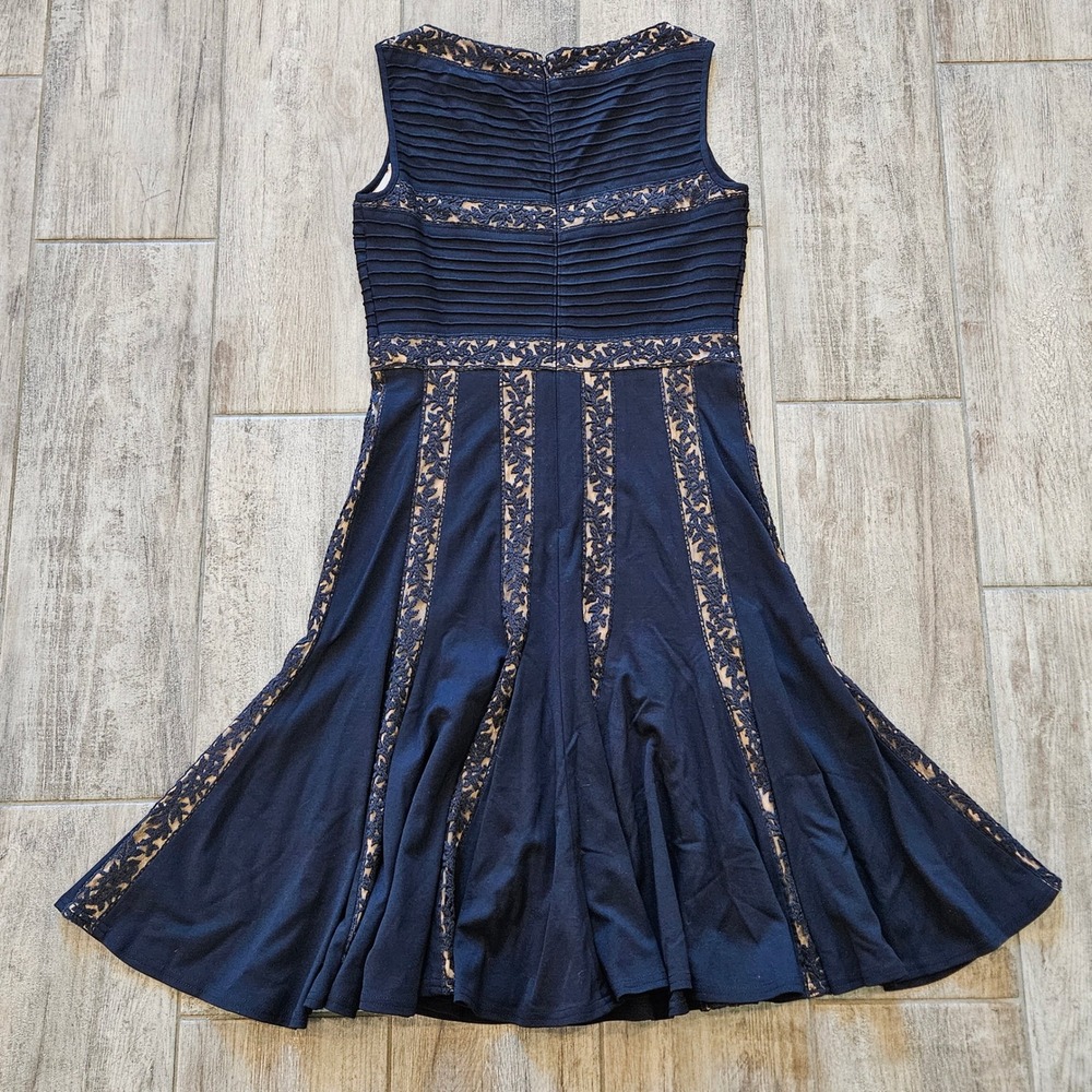 Tadashi Shoji Pintuck Jersey and Lace Dress Size S Navy Fit Flare Formal Elegant - Picture 6 of 10